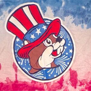 Buc-ee’s Size Small Patriotic Tie-Dye Graphic Tee